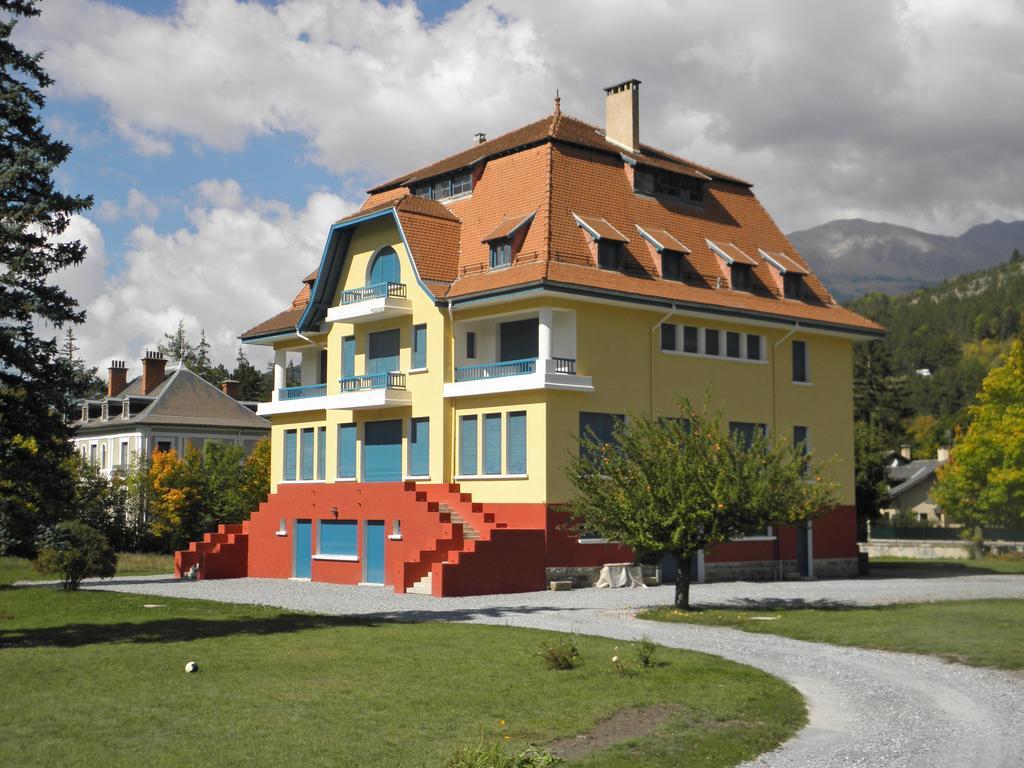 Gîte Auberge Les Terres Blanches de Méolans Exterior foto