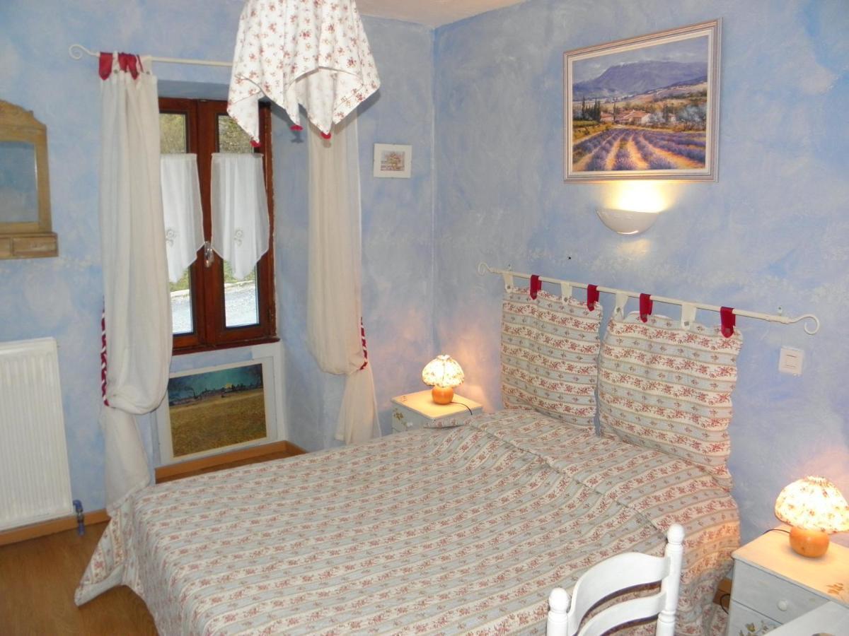 Gîte Auberge Les Terres Blanches de Méolans Habitación foto